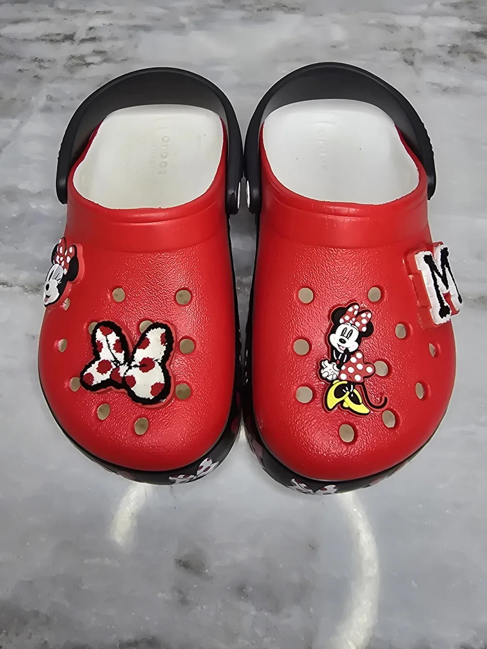 Crocs Disney Minnie Mouse Platform Clogs Red Black Kids C9